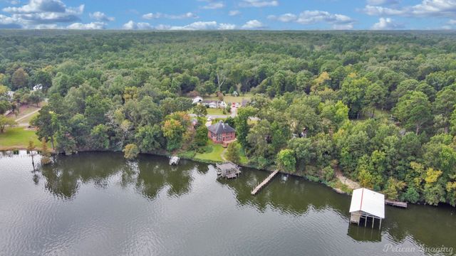 6144 S Lakeshore Drive, Shreveport, LA 71119