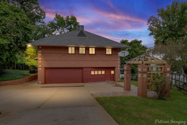 6144 S Lakeshore Drive, Shreveport, LA 71119