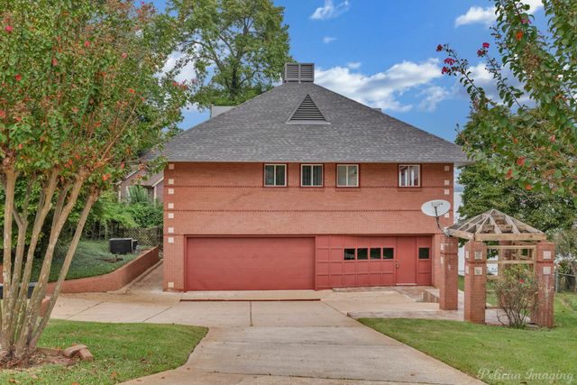 6144 S Lakeshore Drive, Shreveport, LA 71119