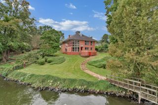 6144 S Lakeshore Drive, Shreveport, LA 71119