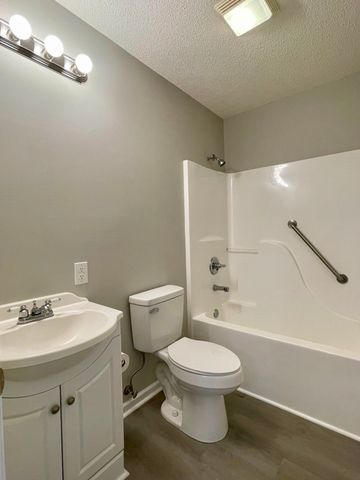 105 Falcon Lane, Chesnee, SC 29323
