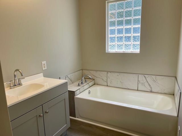 105 Falcon Lane, Chesnee, SC 29323