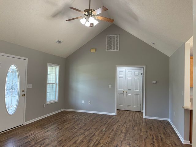 105 Falcon Lane, Chesnee, SC 29323