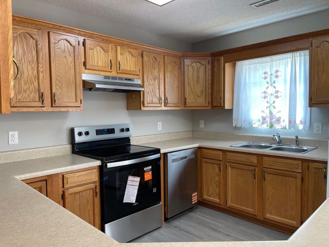 105 Falcon Lane, Chesnee, SC 29323