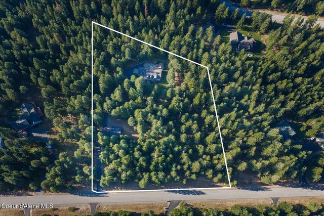24136 N McKenzie DR, Rathdrum, ID 83858
