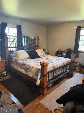 96 OAKLAND DR, Pittsgrove, NJ 08318