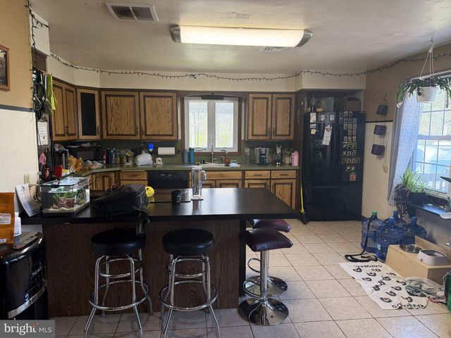 96 OAKLAND DR, Pittsgrove, NJ 08318