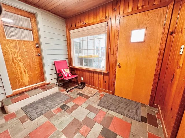 239 E 7th Street, Richland Center, WI 53581