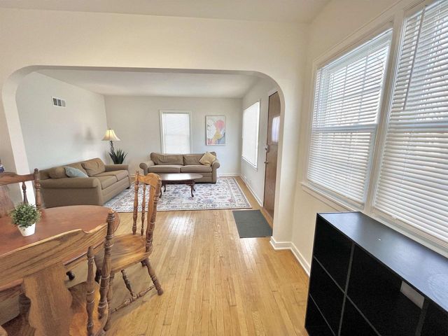 239 E 7th Street, Richland Center, WI 53581