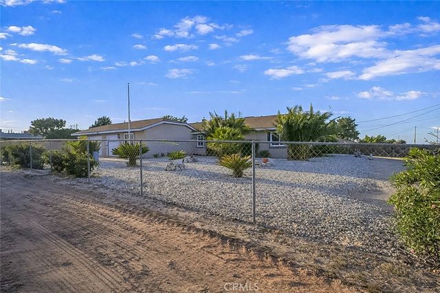 7914 Victor Avenue, Hesperia, CA 92345