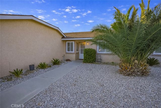 7914 Victor Avenue, Hesperia, CA 92345