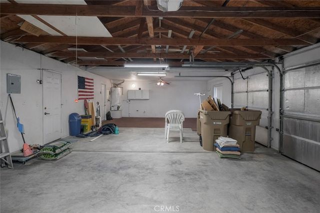 7914 Victor Avenue, Hesperia, CA 92345