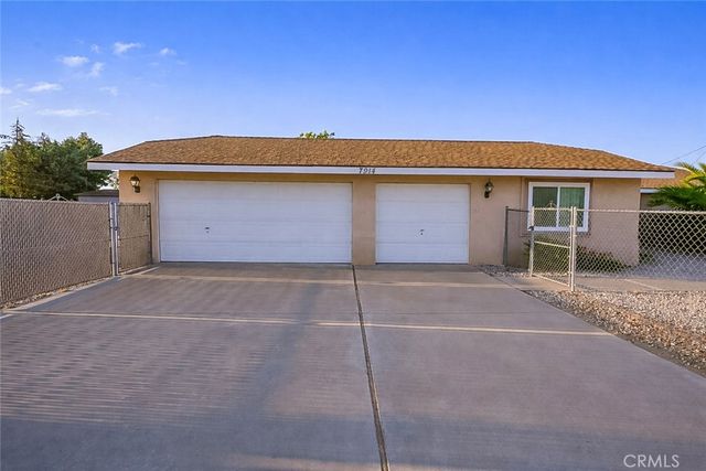 7914 Victor Avenue, Hesperia, CA 92345