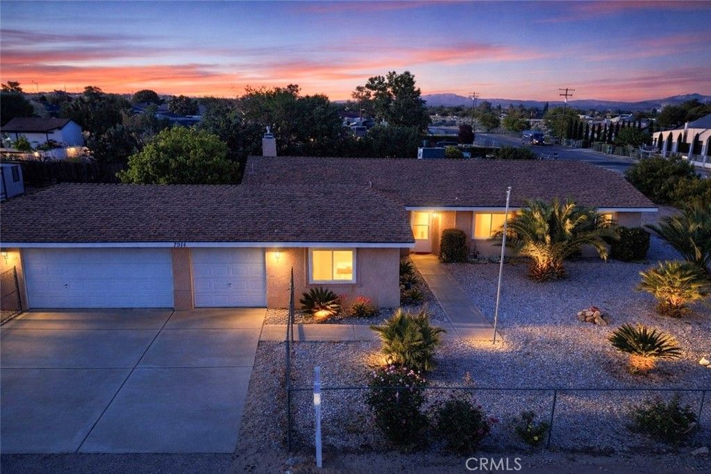 7914 Victor Avenue, Hesperia, CA 92345