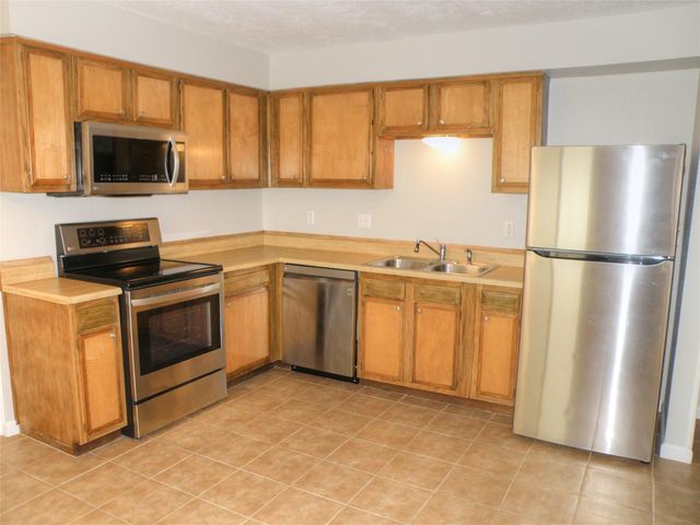 4046 Laura Leigh Drive, Friendswood, TX 77546