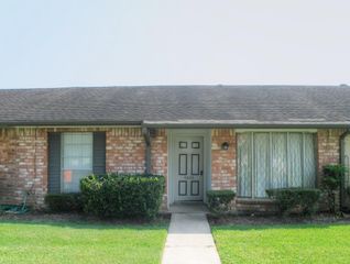 4046 Laura Leigh Drive, Friendswood, TX 77546