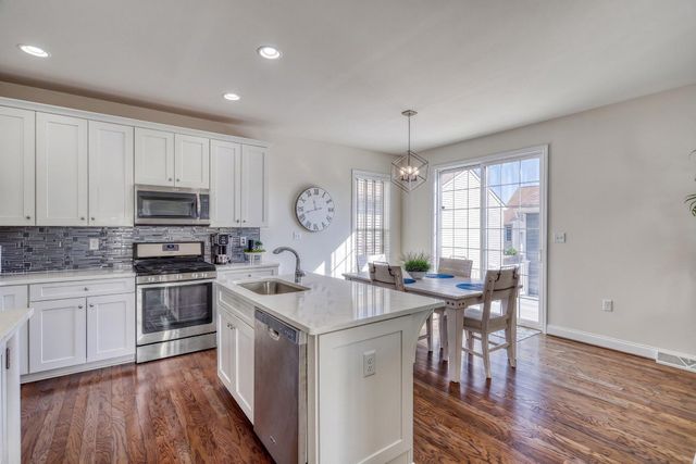 3267 MISSION HILL RD, Mechanicsburg, PA 17055