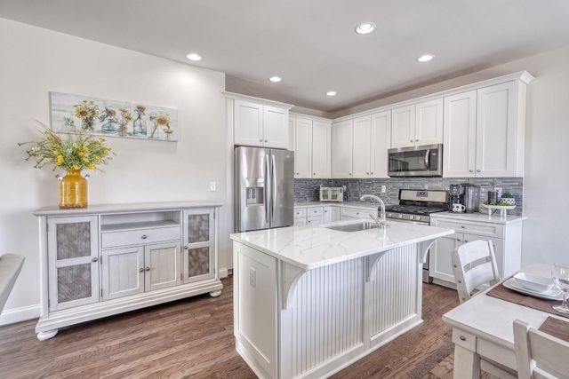 3267 MISSION HILL RD, Mechanicsburg, PA 17055
