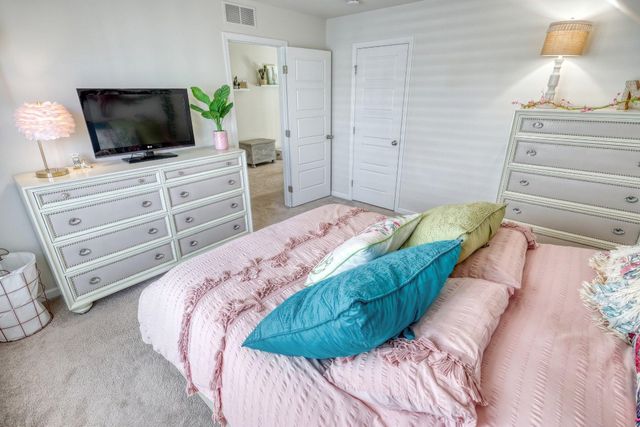 3267 MISSION HILL RD, Mechanicsburg, PA 17055