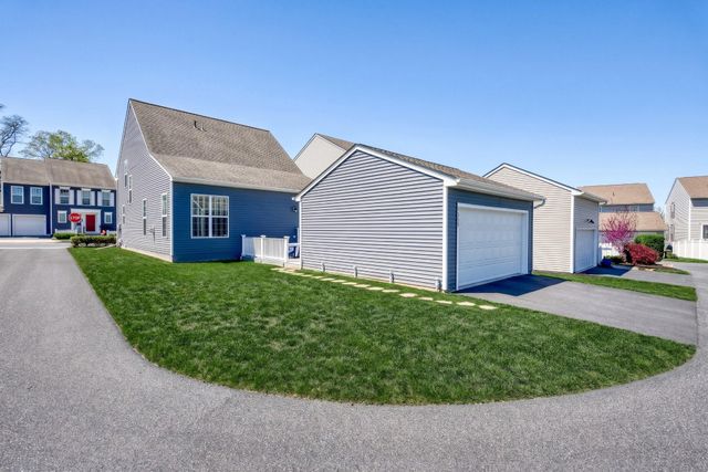 3267 MISSION HILL RD, Mechanicsburg, PA 17055