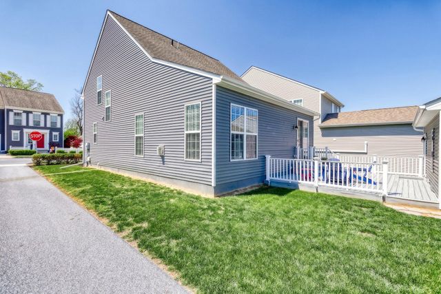3267 MISSION HILL RD, Mechanicsburg, PA 17055