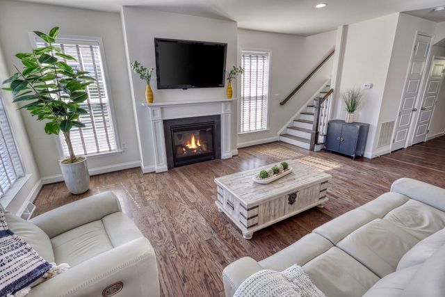 3267 MISSION HILL RD, Mechanicsburg, PA 17055