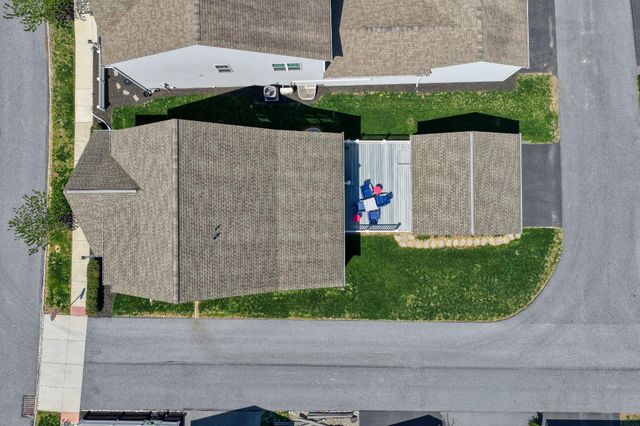 3267 MISSION HILL RD, Mechanicsburg, PA 17055