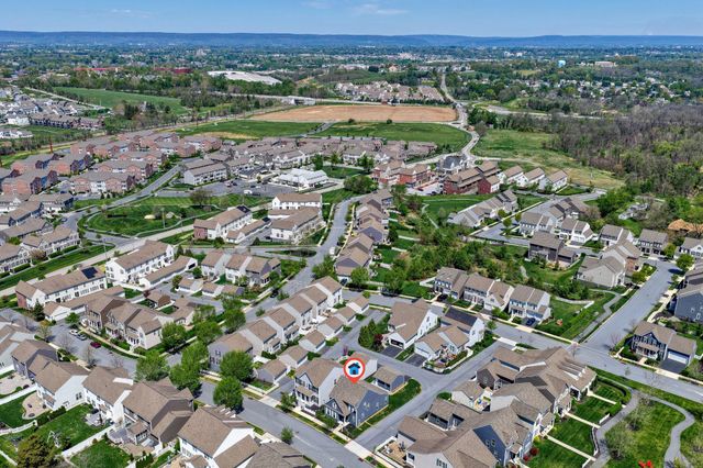 3267 MISSION HILL RD, Mechanicsburg, PA 17055