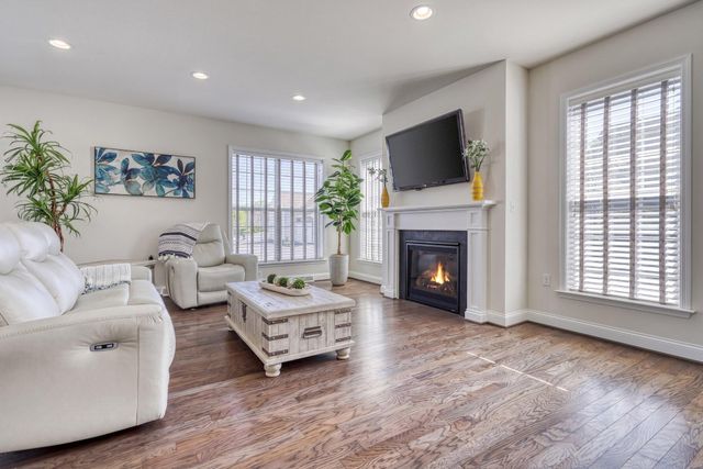 3267 MISSION HILL RD, Mechanicsburg, PA 17055