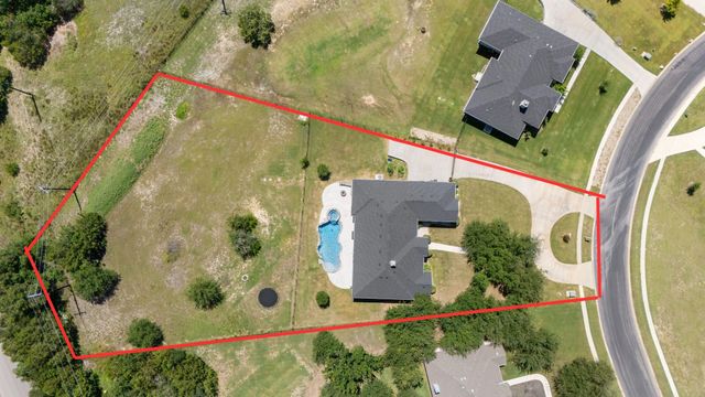 416 Buffalo TRL, Liberty Hill, TX 78642