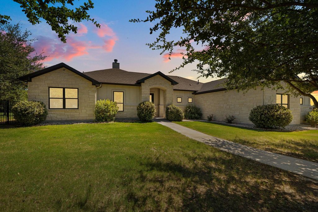 416 Buffalo TRL, Liberty Hill, TX 78642