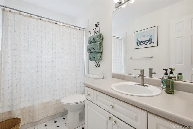 9601 E Caley Circle, Englewood, CO 80111