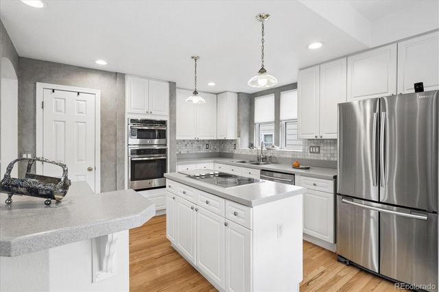 9601 E Caley Circle, Englewood, CO 80111