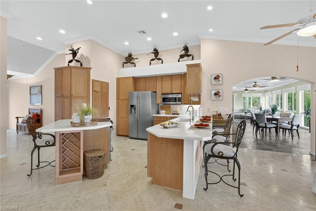 6120 Henderson RD, Sanibel, FL 33957