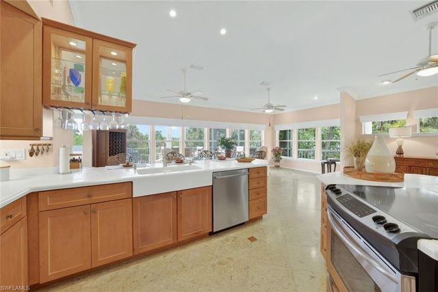 6120 Henderson RD, Sanibel, FL 33957