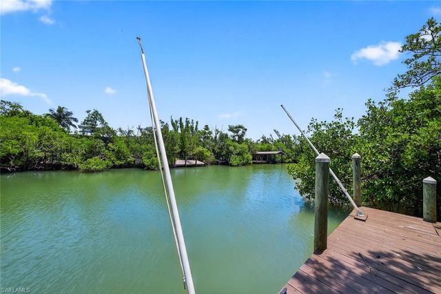 6120 Henderson RD, Sanibel, FL 33957