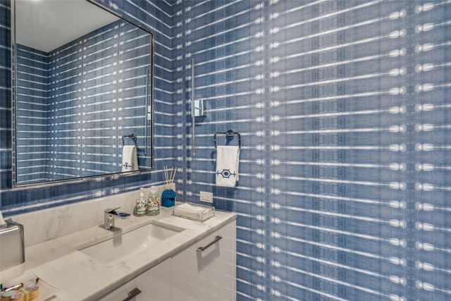 7901 Windrose Avenue 504, Plano, TX 75024