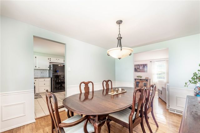 931 Cork Drive, Bethel Park, PA 15102
