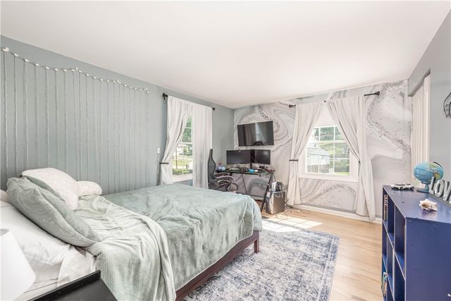 931 Cork Drive, Bethel Park, PA 15102