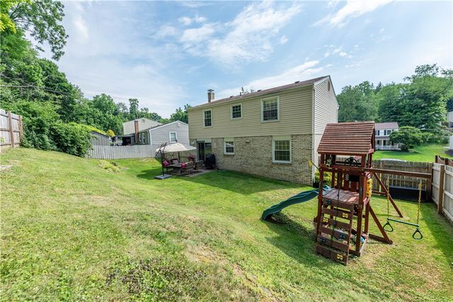 931 Cork Drive, Bethel Park, PA 15102