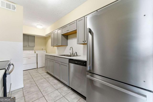 1448 Pine Log Road NE B, Conyers, GA 30012