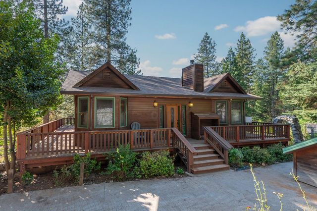 20309 Oak Dr, Pioneer, CA 95666