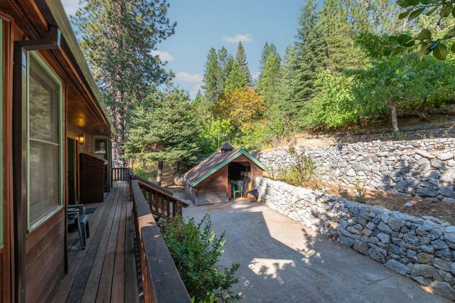 20309 Oak Dr, Pioneer, CA 95666