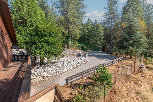 20309 Oak Dr, Pioneer, CA 95666