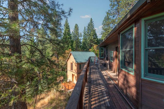 20309 Oak Dr, Pioneer, CA 95666