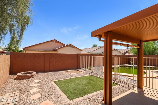 15753 W GELDING Drive, Surprise, AZ 85379