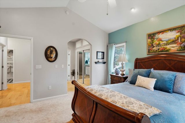 11818 Upper Circle Dr, Grass Valley, CA 95949