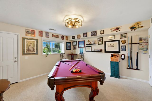 11818 Upper Circle Dr, Grass Valley, CA 95949