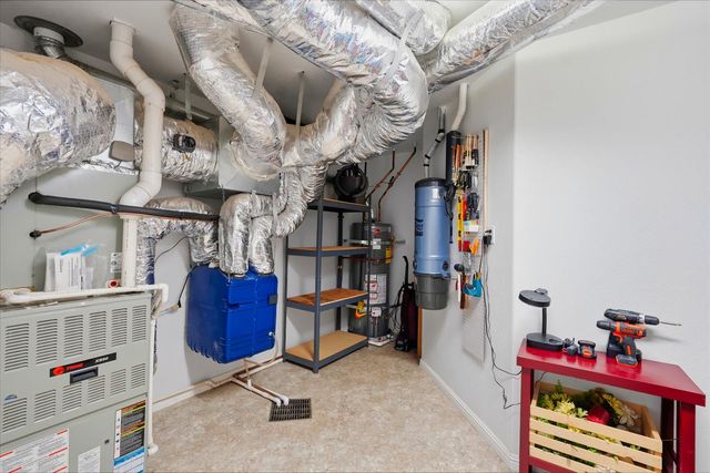 11818 Upper Circle Dr, Grass Valley, CA 95949