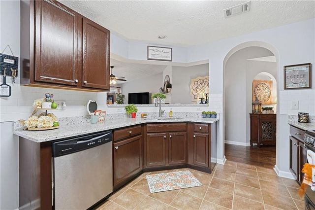 123 Diamond Ridge Avenue, Canton, GA 30114